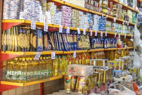 ناتوانی مدیریت در بازار کالاهای اساسی به همراه جدول قیمت کالاهای اساسی