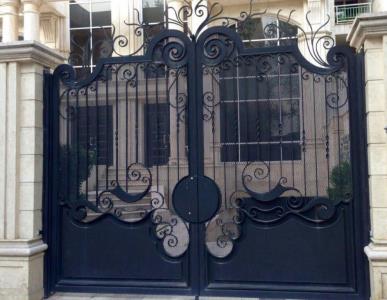 حفاظ و درب و نرده فلزی